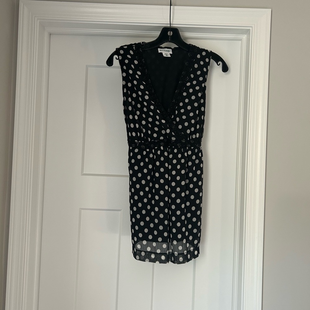 Polka Dot Motherhood Maternity shirt size M